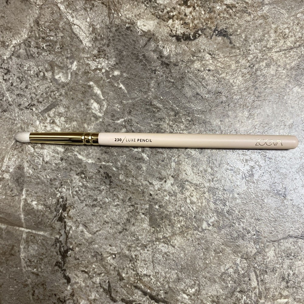 ZOEVA 230 Luxe Pencil Screen Queen Makeup Brush